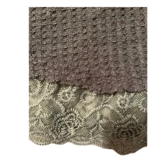 Merokeety Gray Thermal And Lace Long Sleeve Tunic Top Size Large - Picture 6 of 9